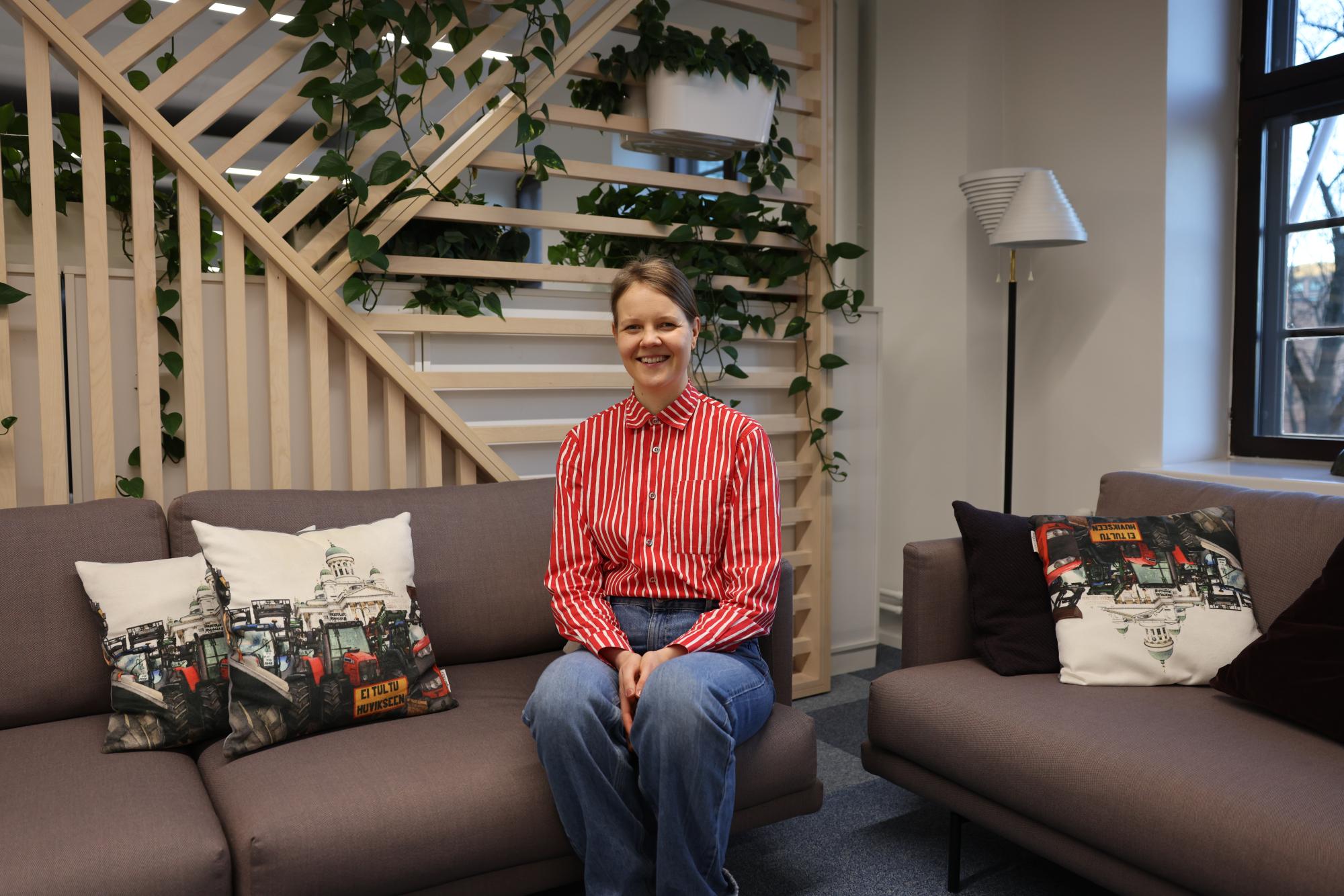 Maria Pohjala MTK:n toimistolla Helsingissä